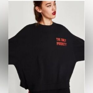 Zara Oversized Size Small Sweatshirt Black and Red